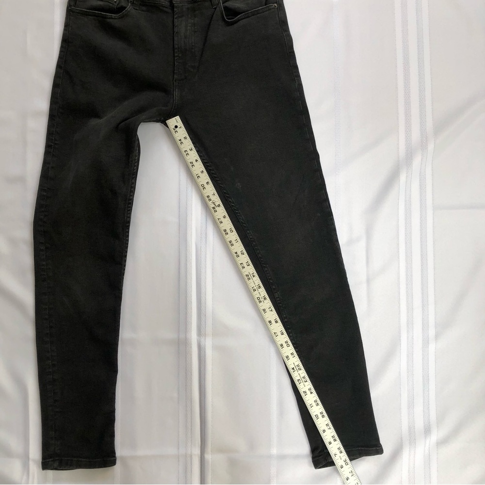 Zara Black Denim Straight Leg Jeans with Some Stretch! Size 36 - Picture 4 of 9